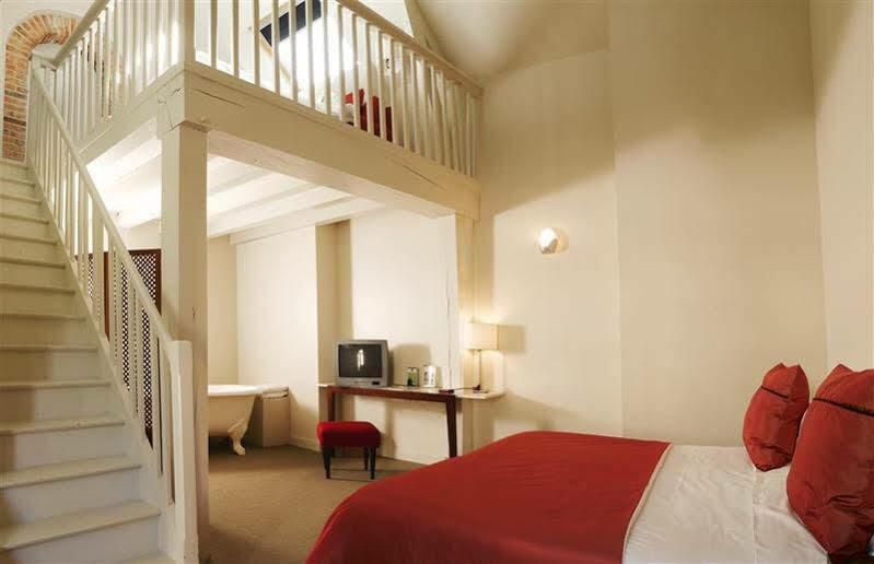 Le Mans Country Club Hotel Yvré-lʼÉvêque Екстериор снимка